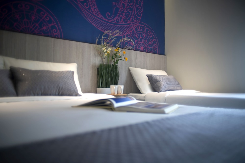 Hotel 81 Premier Princess 16/34