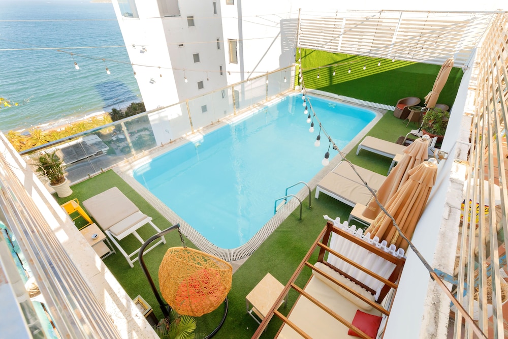 Paris Nha Trang Hotel & Apartment 39/72