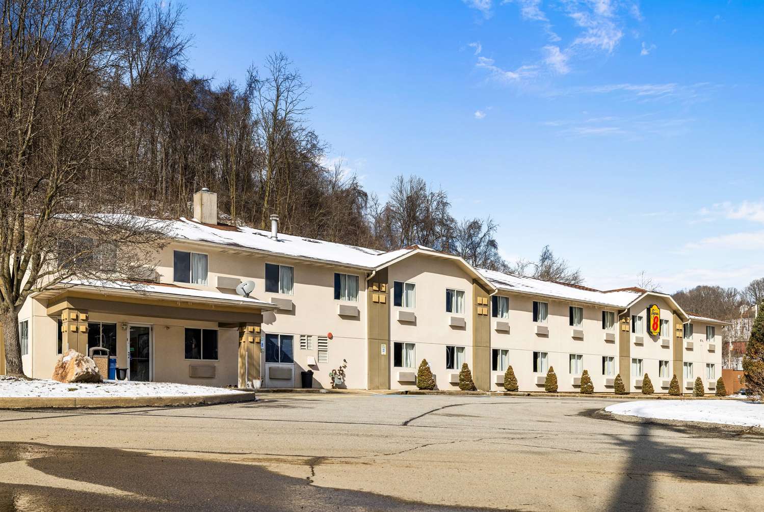 Super 8 by Wyndham Pittsburgh/Monroeville 5/47