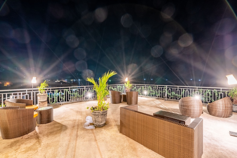 Mejore Beach Hotel 24/50