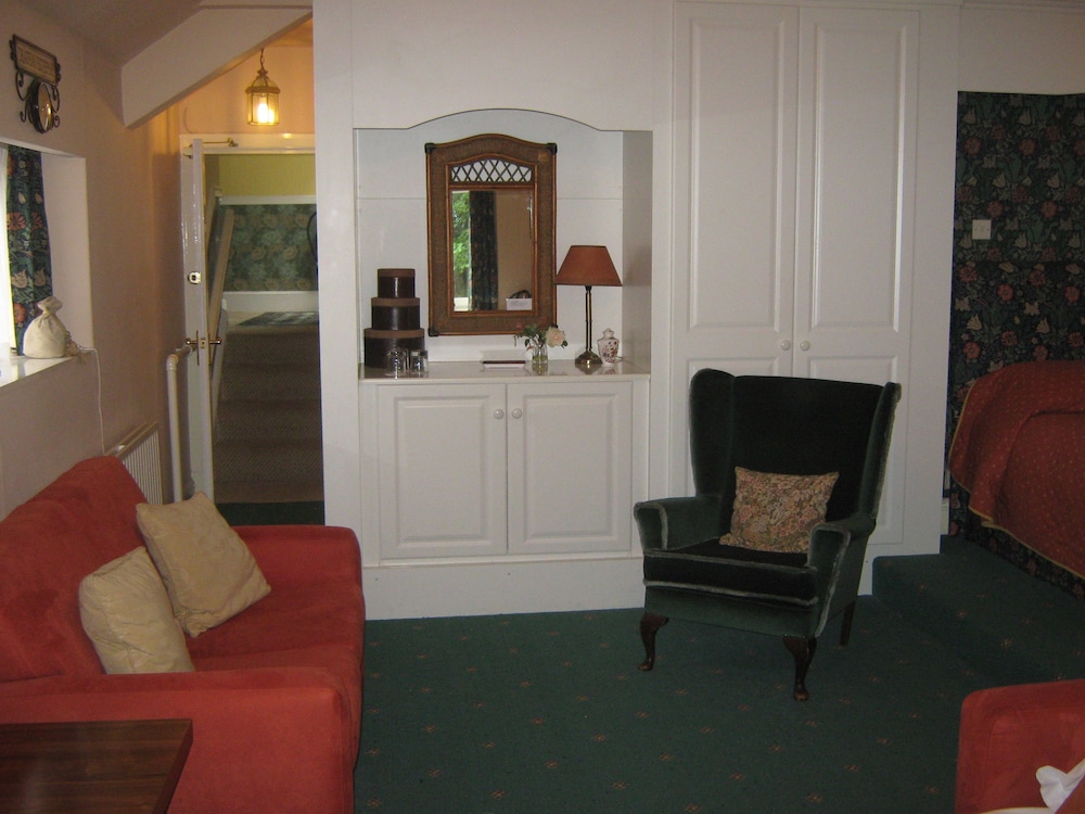 Plas Maenan Country House 38/50