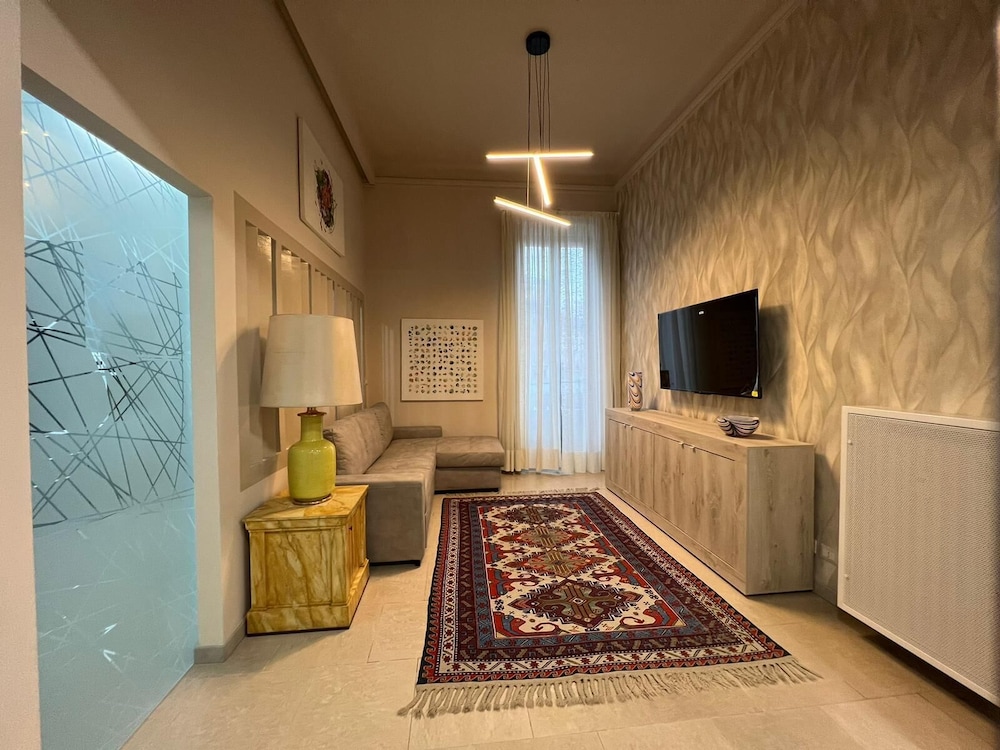 Cadorna House 32/50