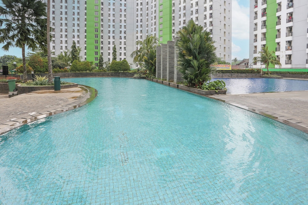 OYO 498 Green Lake View Ciputat 65/65