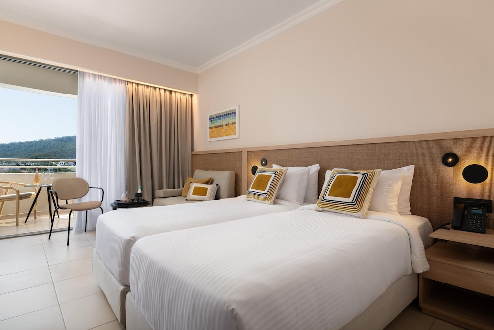TWIN ROOM SUPERIOR GARDEN VIEW OR POOL VIEW