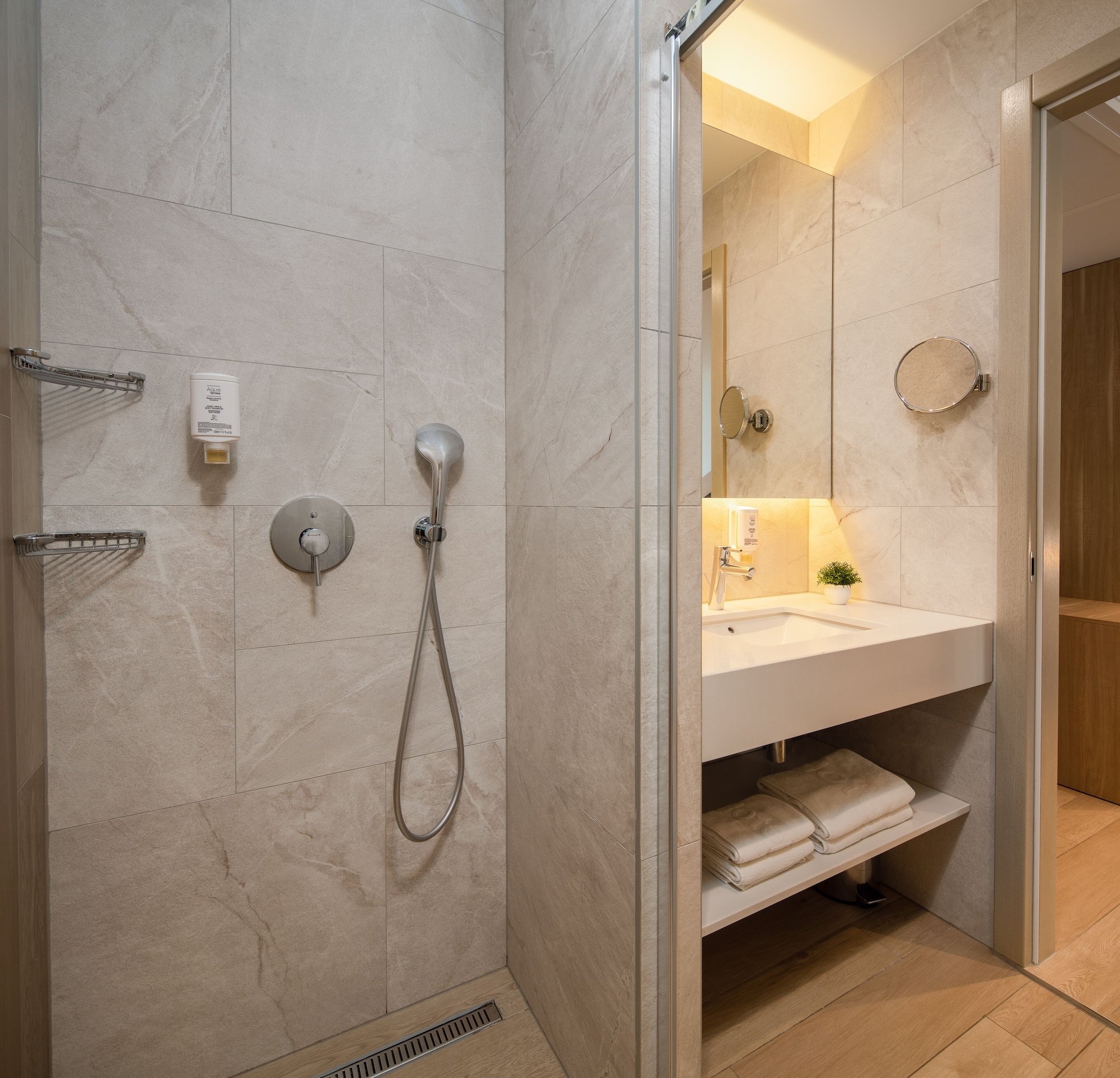 Room, Twin Beds, Sea View, Sofa, Attic، APARTHOTEL TAMARIS 3/3