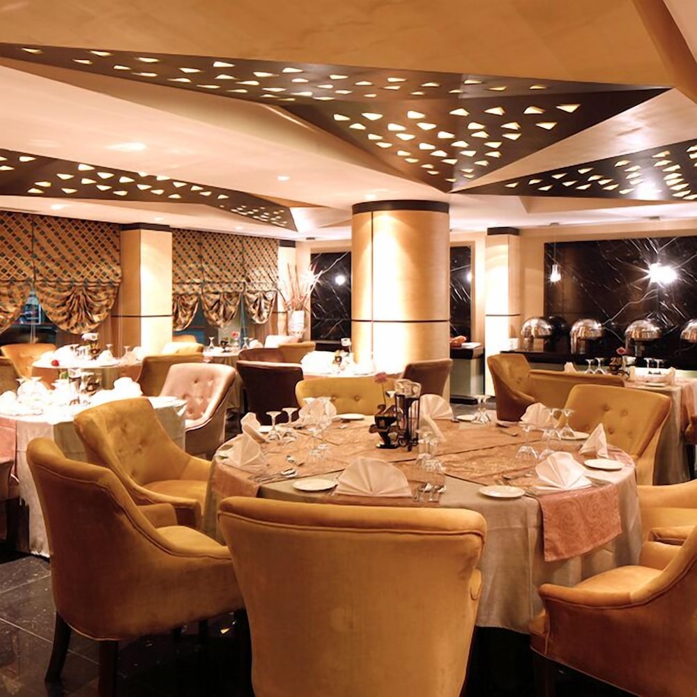 جراند بلازا الرياض(Grand Plaza Hotel - Takhasosi) 38/50