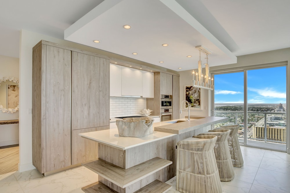 Daytona Grande Oceanfront Resort 28/50