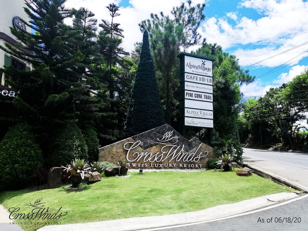 Crosswinds Resort Suites 43/50