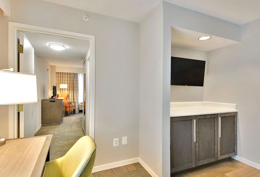 Hampton Inn Alexandria Old Town King St. Metro 15/56