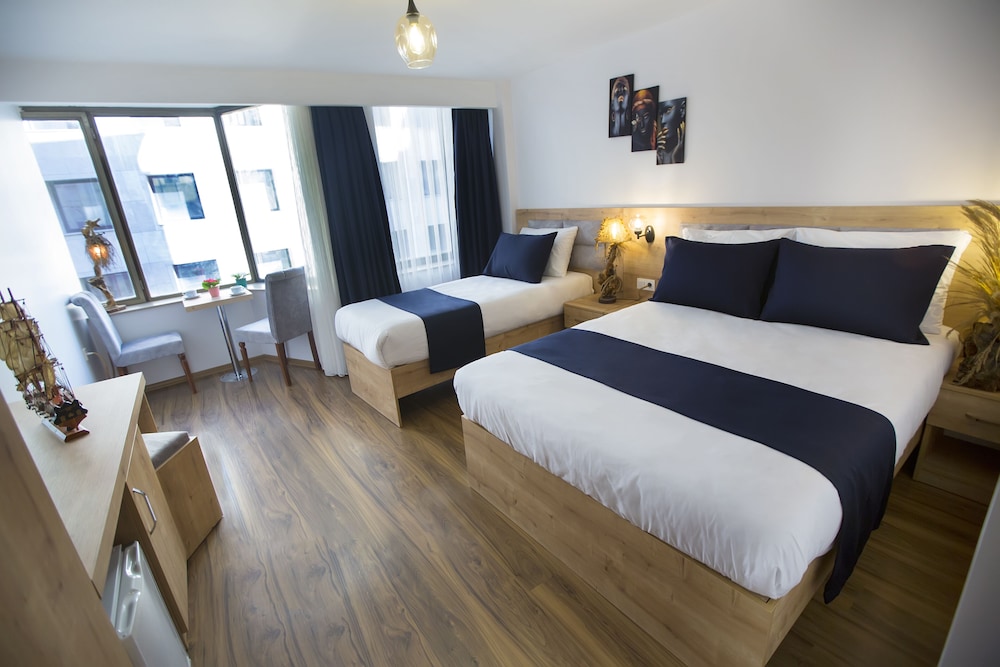 Golden Street Hotel 10/49