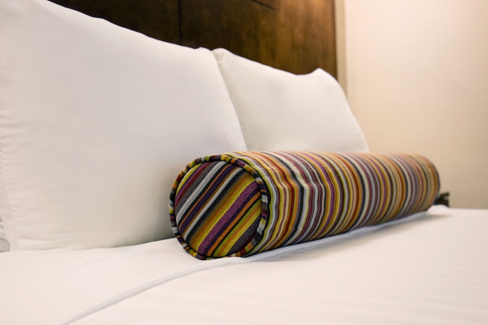 Best Western Ville Marie Montreal Hotel and Suites 23/45