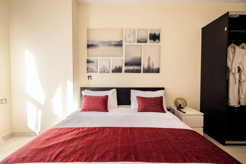 Al Manzil Residence & Suites 18/54