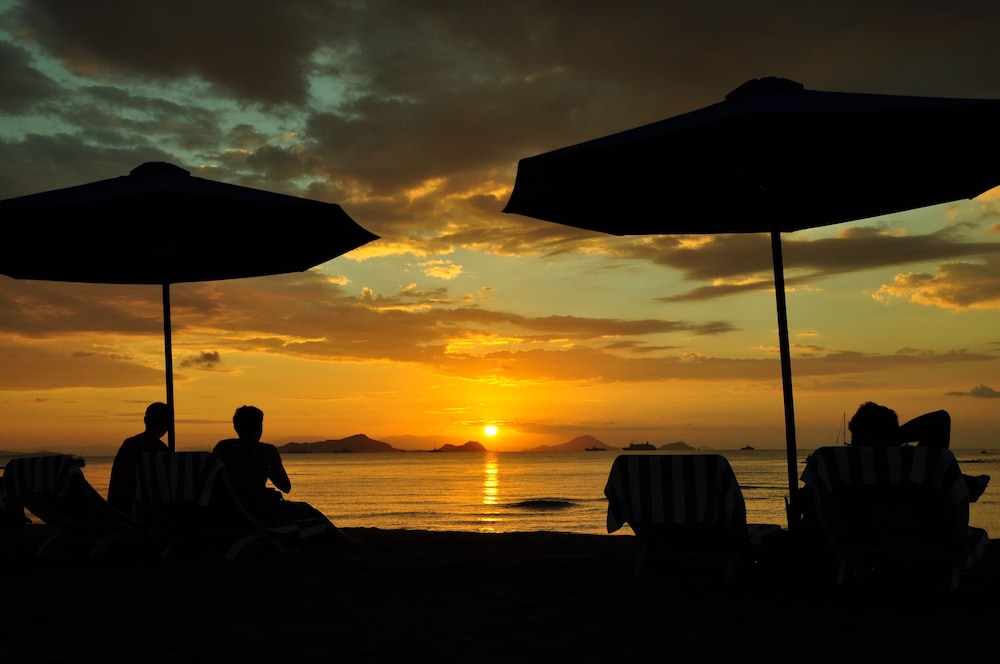 Puri Sari Beach Hotel 36/50