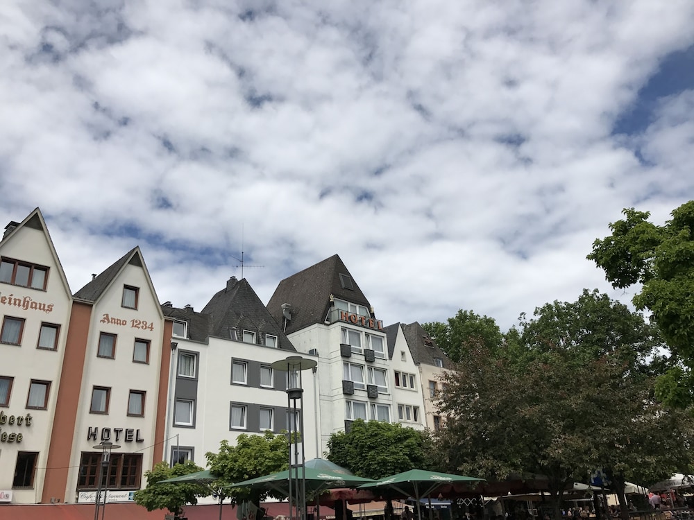 City Apartments in Koln am Rheingarten 3/45
