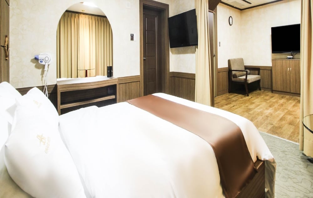 Uljin Grand Hotel 6/26