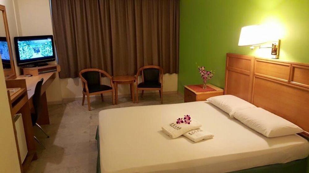 Bright Star Hotel 27/32