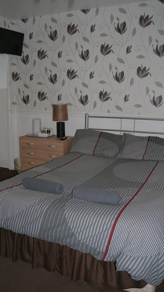 Hornby House Hotel 7/25