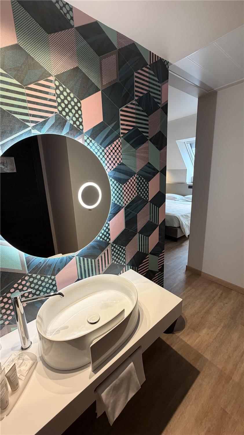 Hotel Astoria, Sure Hotel Collection by Best Western 28/38