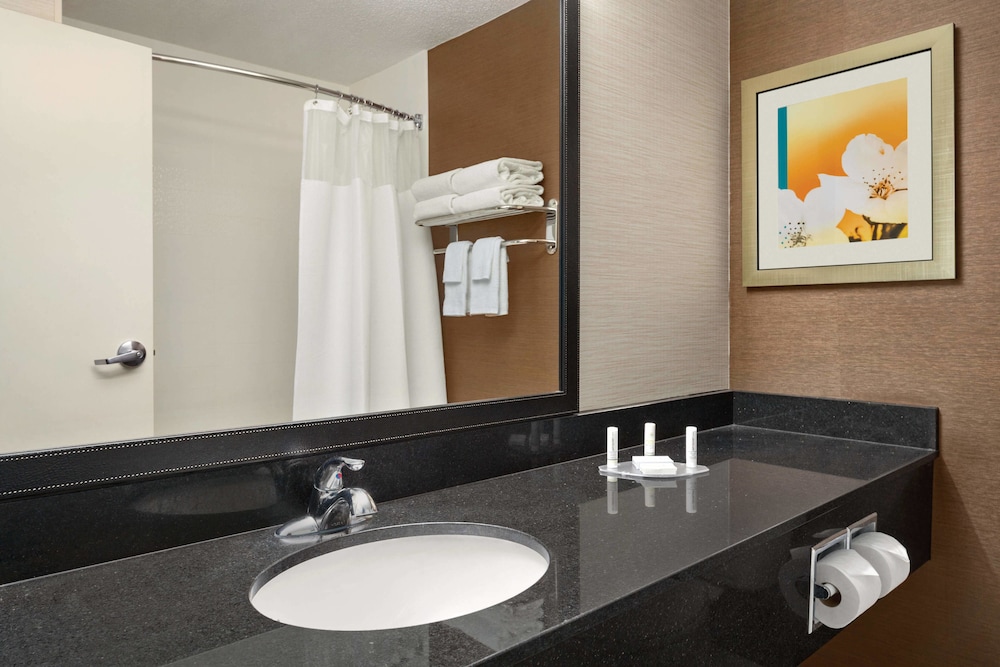 Comfort Inn & Suites Lima Northwest 8/30