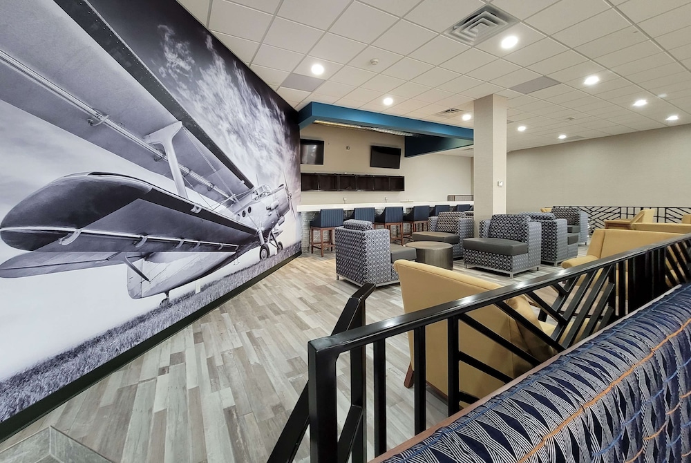 Hawthorn Suites by Wyndham Wichita Airport 37/44