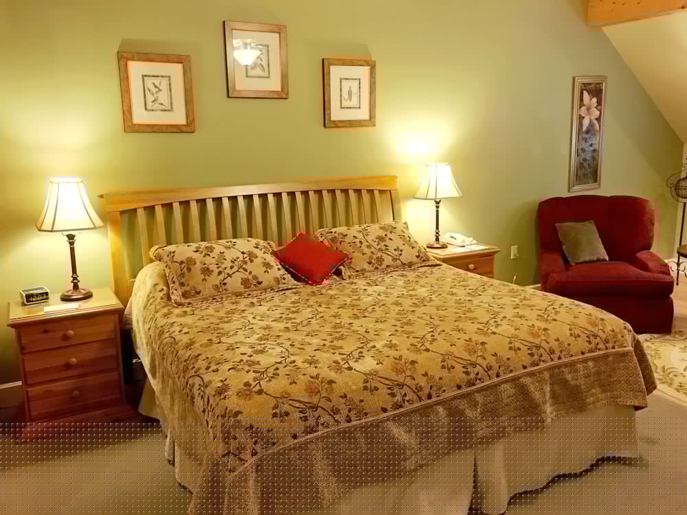 Highland Lake Inn & Resort 19/77