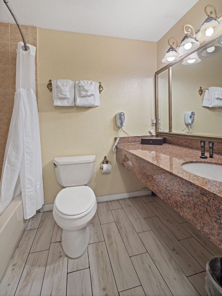 The Royal Inn Beach Hotel Hutchinson Island 17/66