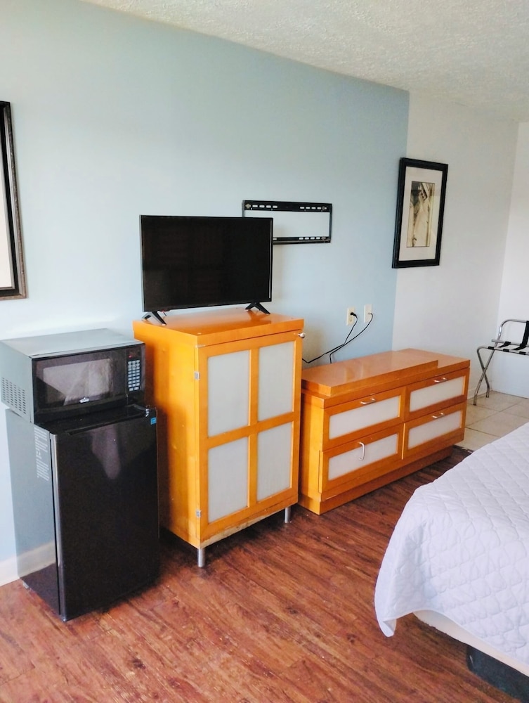 Motel M Lewisburg 37/42