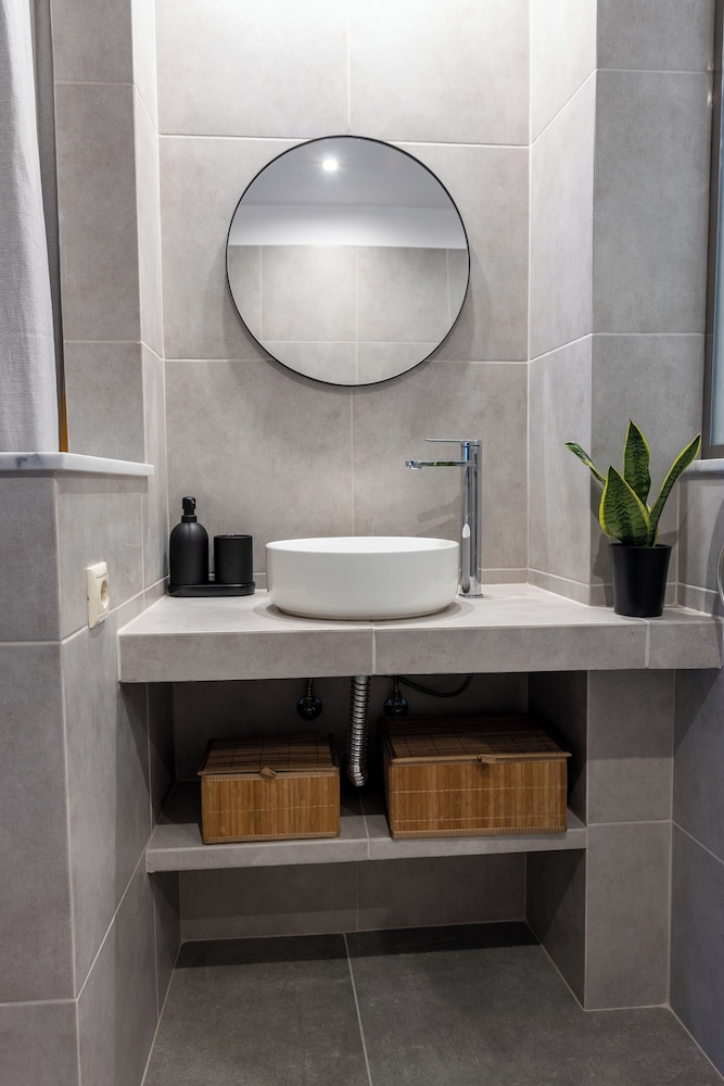 Athenian Sensations Apartments & Suites 58/60