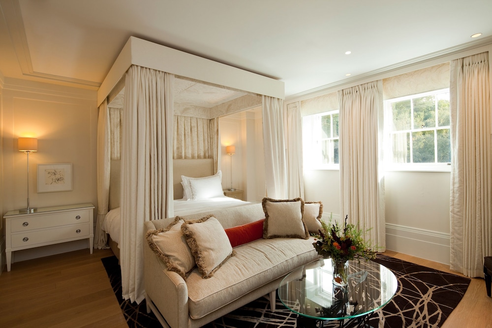 Coworth Park Dorchester Collection 51/77