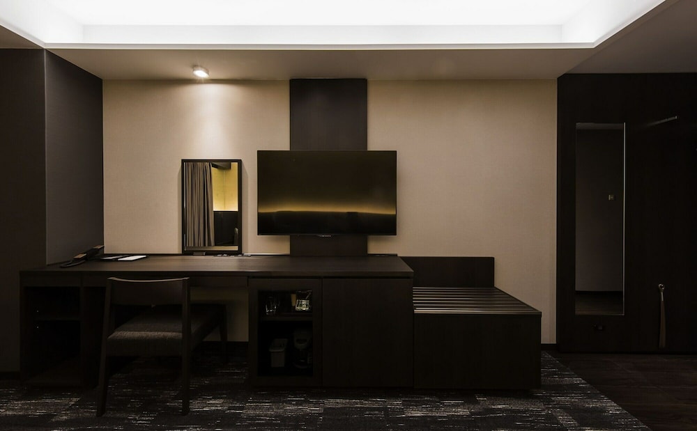 Kkr Hotel Osaka 46/60