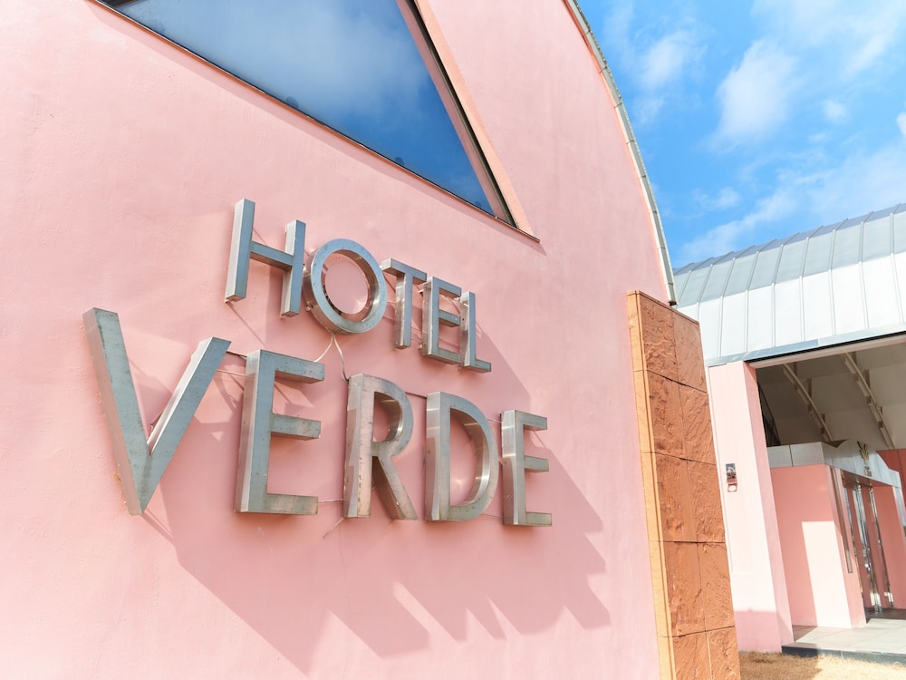 Hotel Verde 1/49