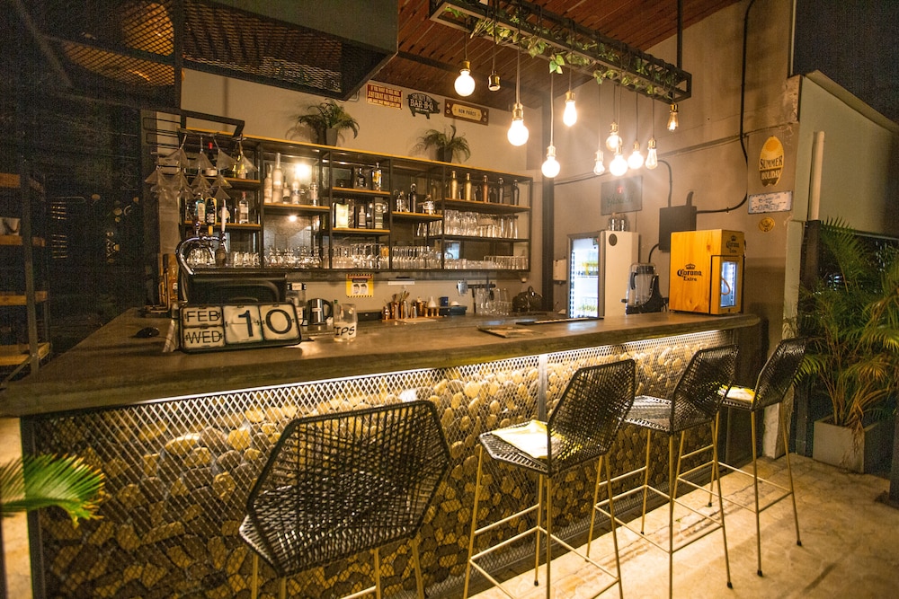 Medellin Vibes Hostel 58/70