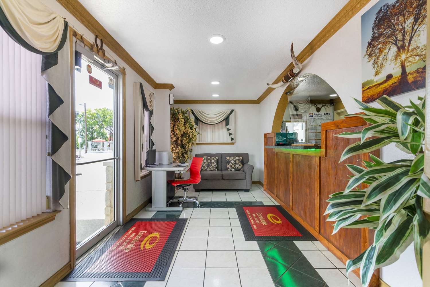 Econo Lodge Inn & Suites Near Lackland AFB San Antonio, TX 12/36