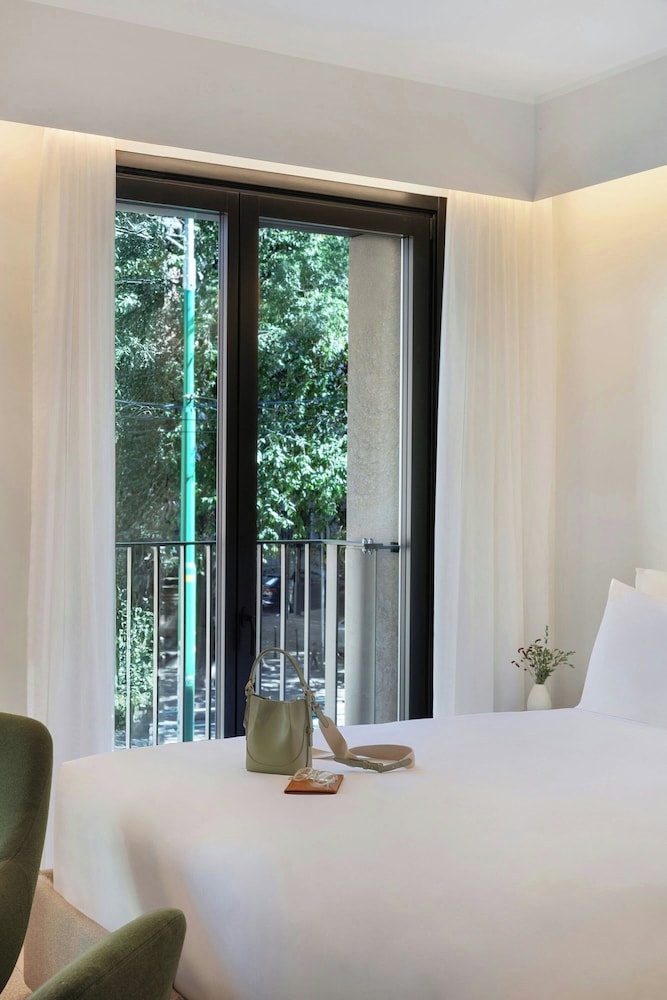 Sonder by Marriott Bonvoy Manzoni Apartments Torre Velasca 11/22