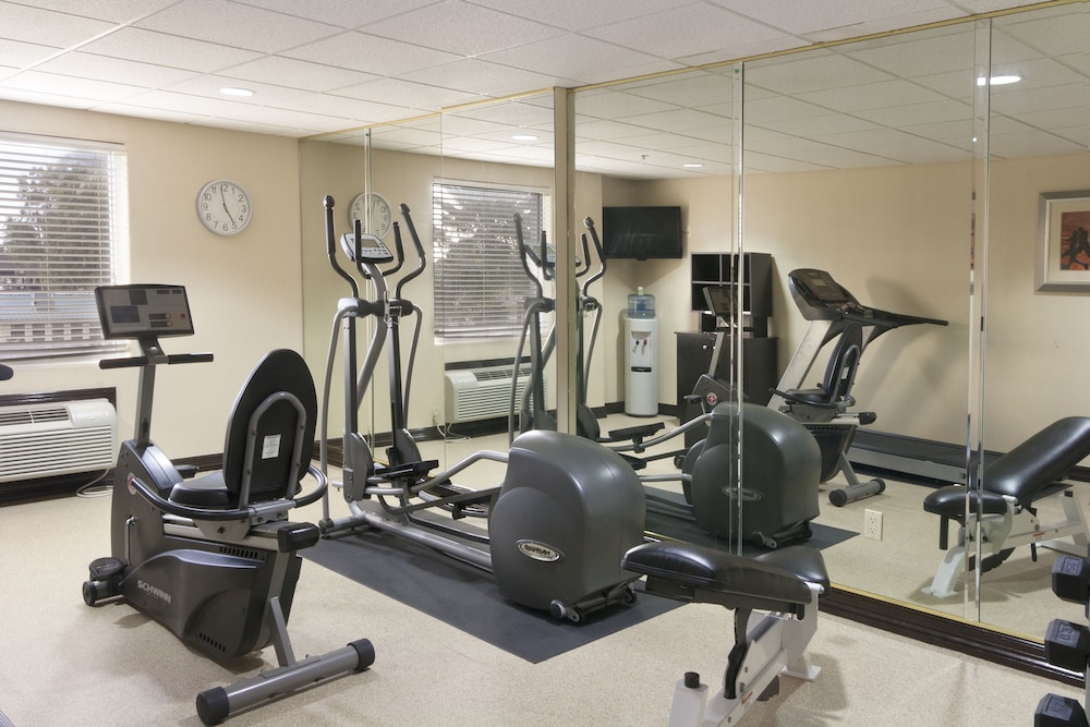 Holiday Inn Express Hotel Suites Brownsville 29/62