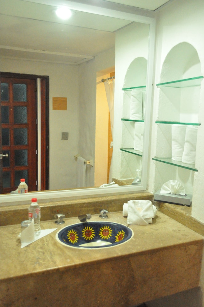 Quijote Inn Hotel 38/67