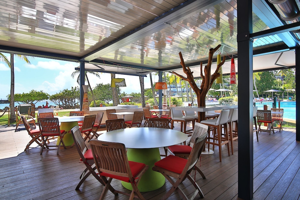 Mahogany Hotel Residence & Spa 49/67
