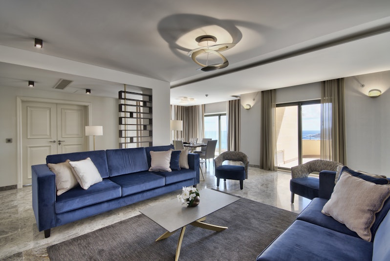 HILTON MALTA 57/100