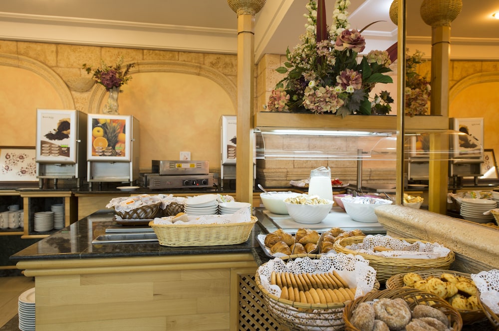 Venecia Hotel 53/64