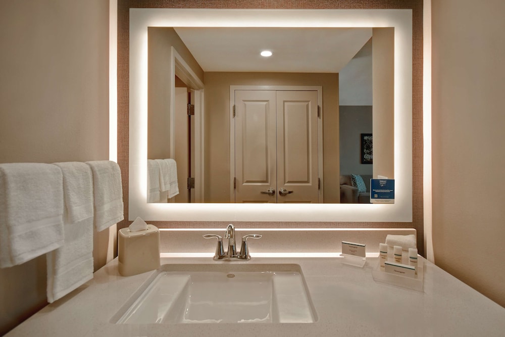 Homewood Suites By Hilton Orlando Flamingo Crossings, FL 27/57