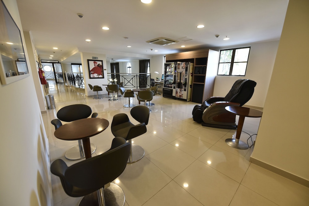 Hotel Rainha dos Apostolos 23/46