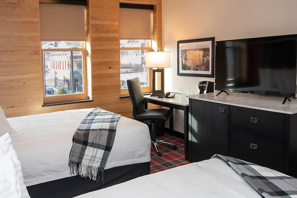 Water Street Inn 39/64