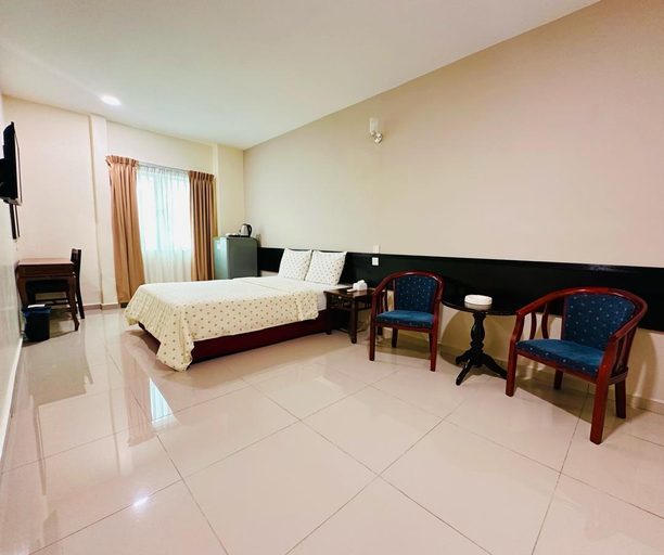 Superior, Smoking, Grand Far East Hotel 2/3