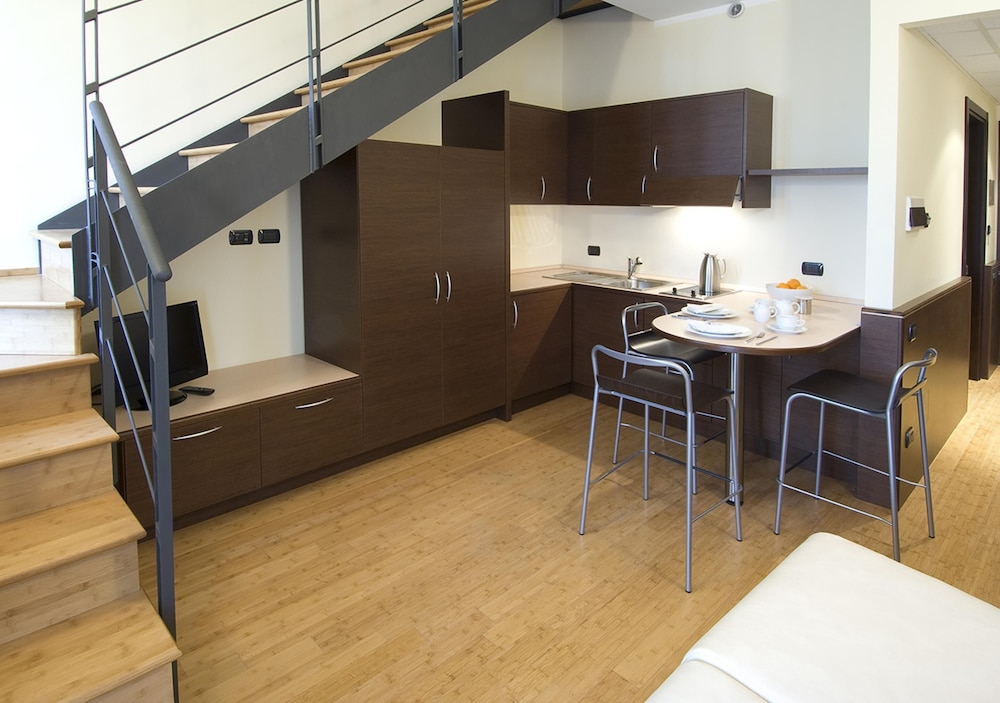 As Hotel Cambiago 61/67