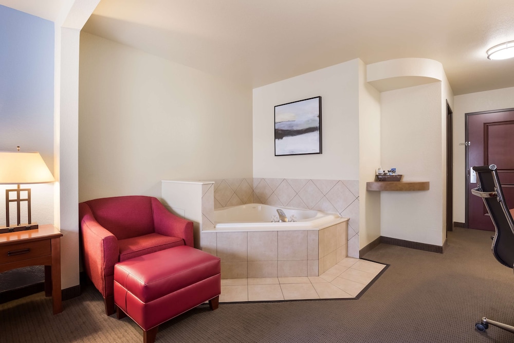 Best Western Coffeyville Central Business District Inn and Suites 40/59
