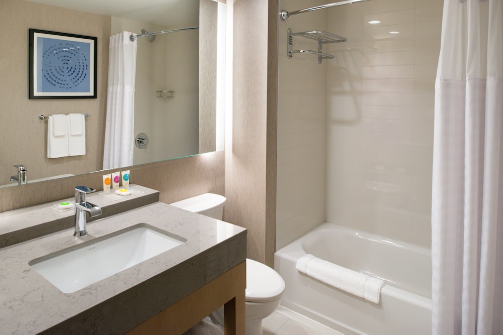 Hyatt Place Chicago Wicker Park 50/50