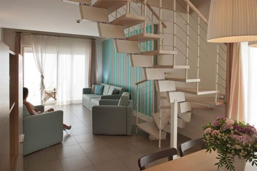 Le Rose Suite Hotel 40/43