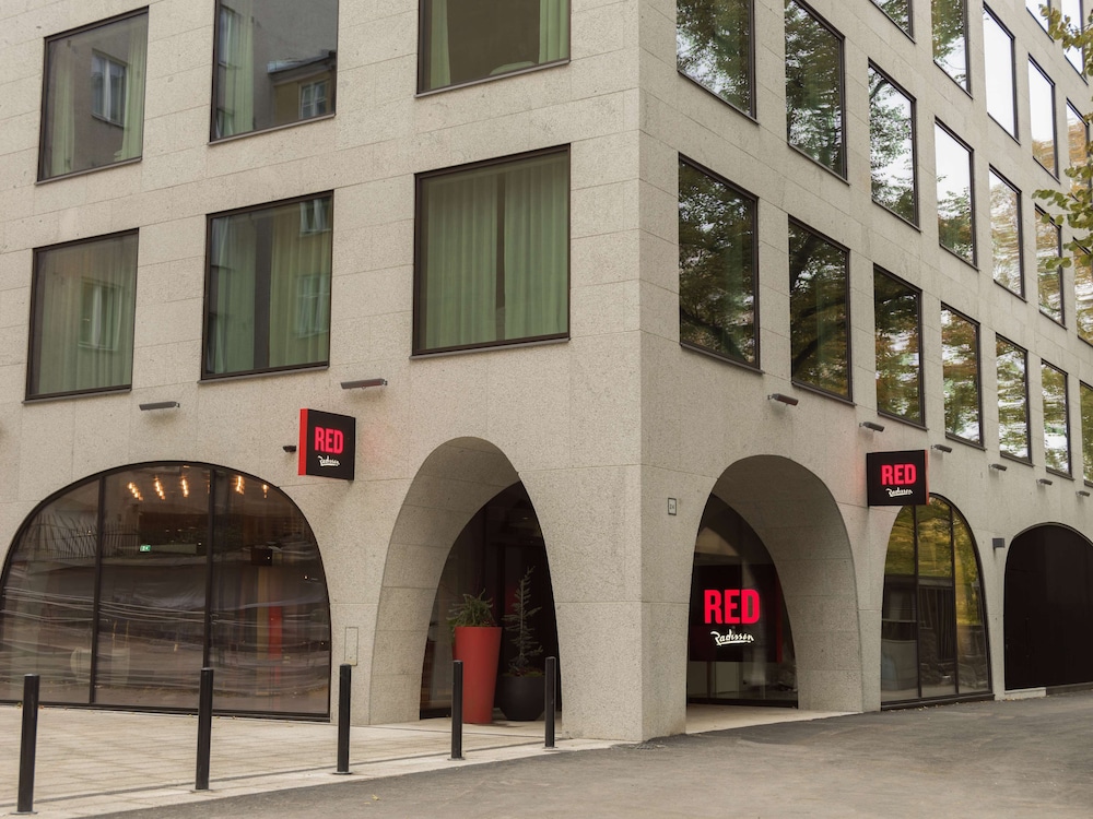 Radisson RED Helsinki 60/66