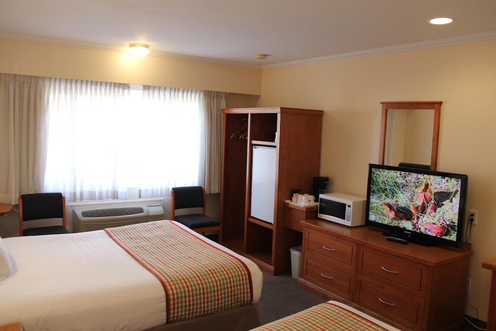 Travelodge By Wyndham Kamloops 8/11