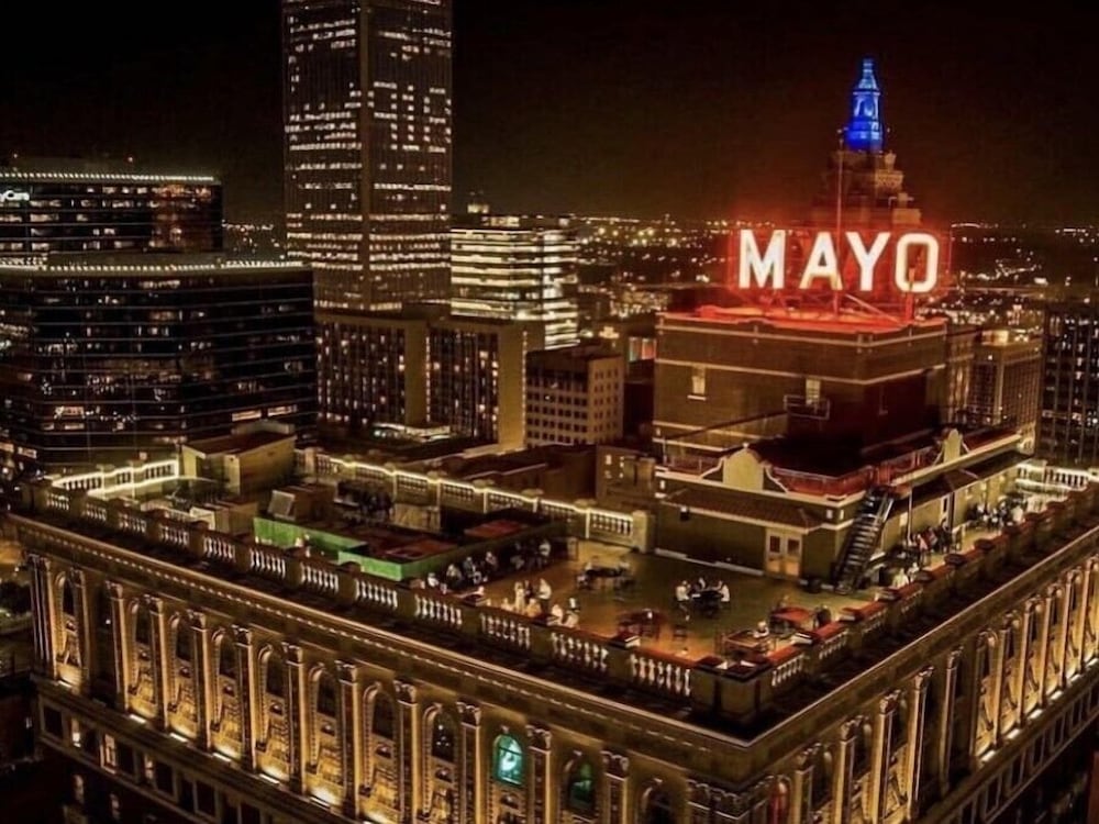 The Mayo Hotel 2/60